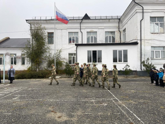 Поднятие Государственного флага РФ, «Разговоры о важном"..